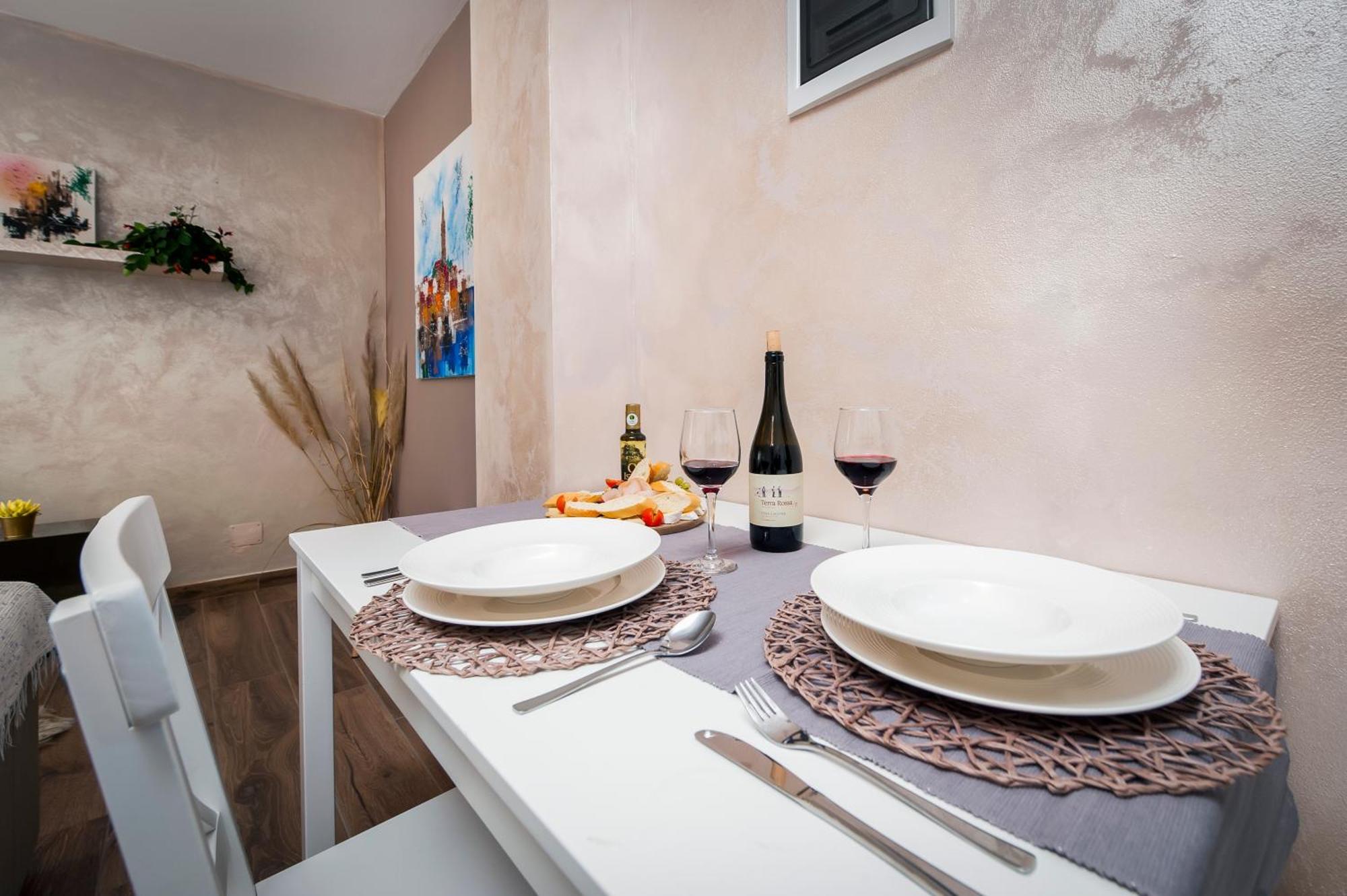 Apartman Lorena Rovinj Exterior photo