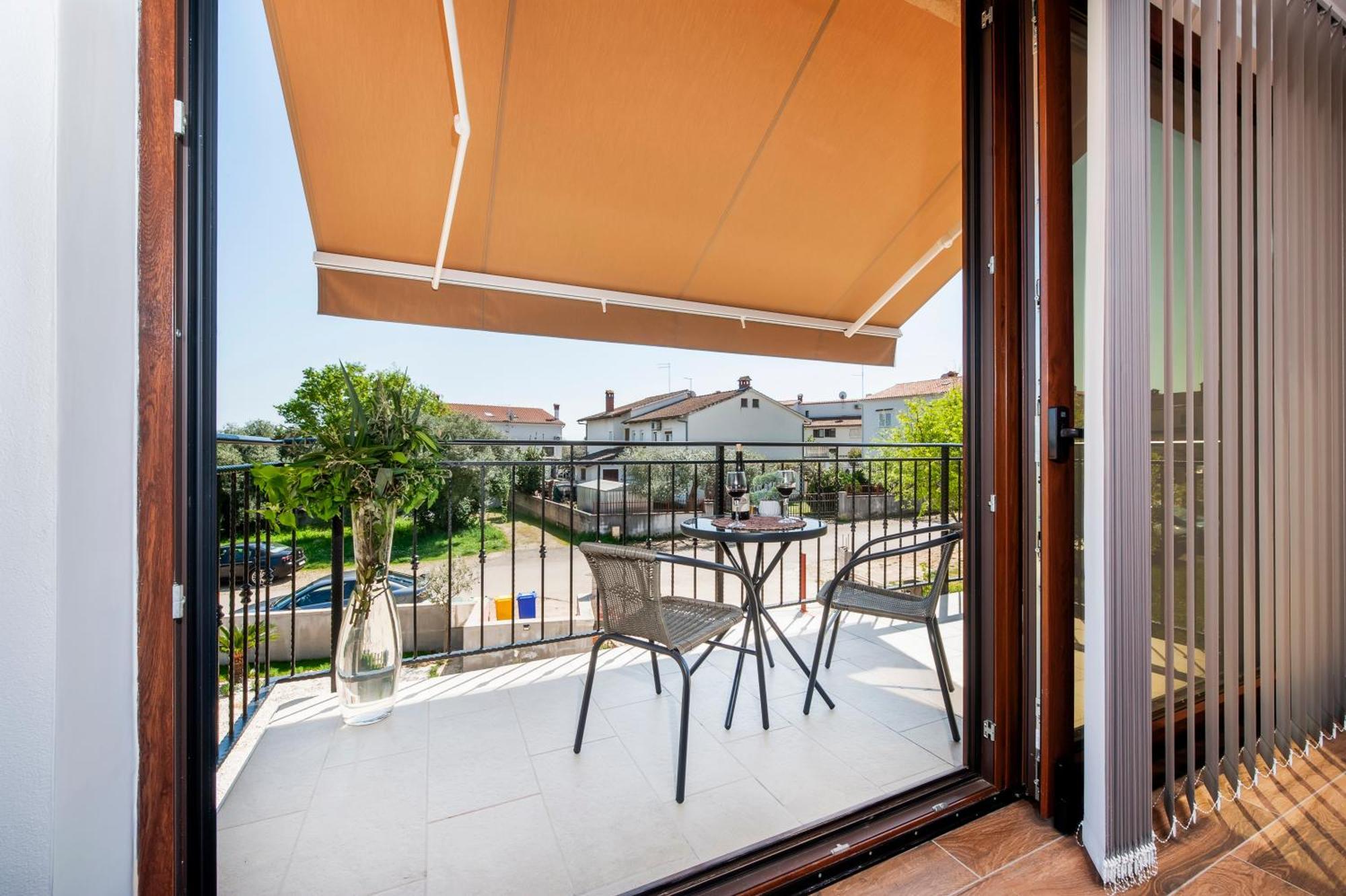Apartman Lorena Rovinj Exterior photo