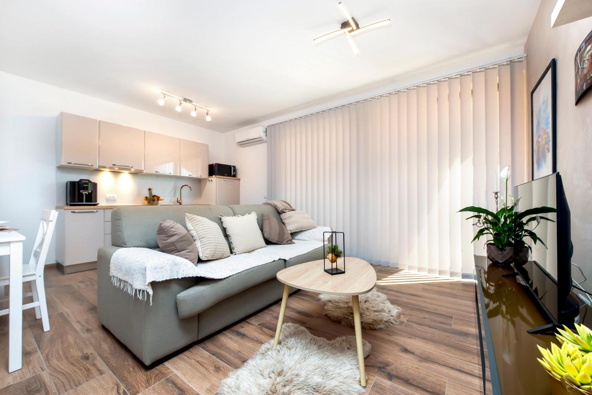 Apartman Lorena Rovinj Exterior photo